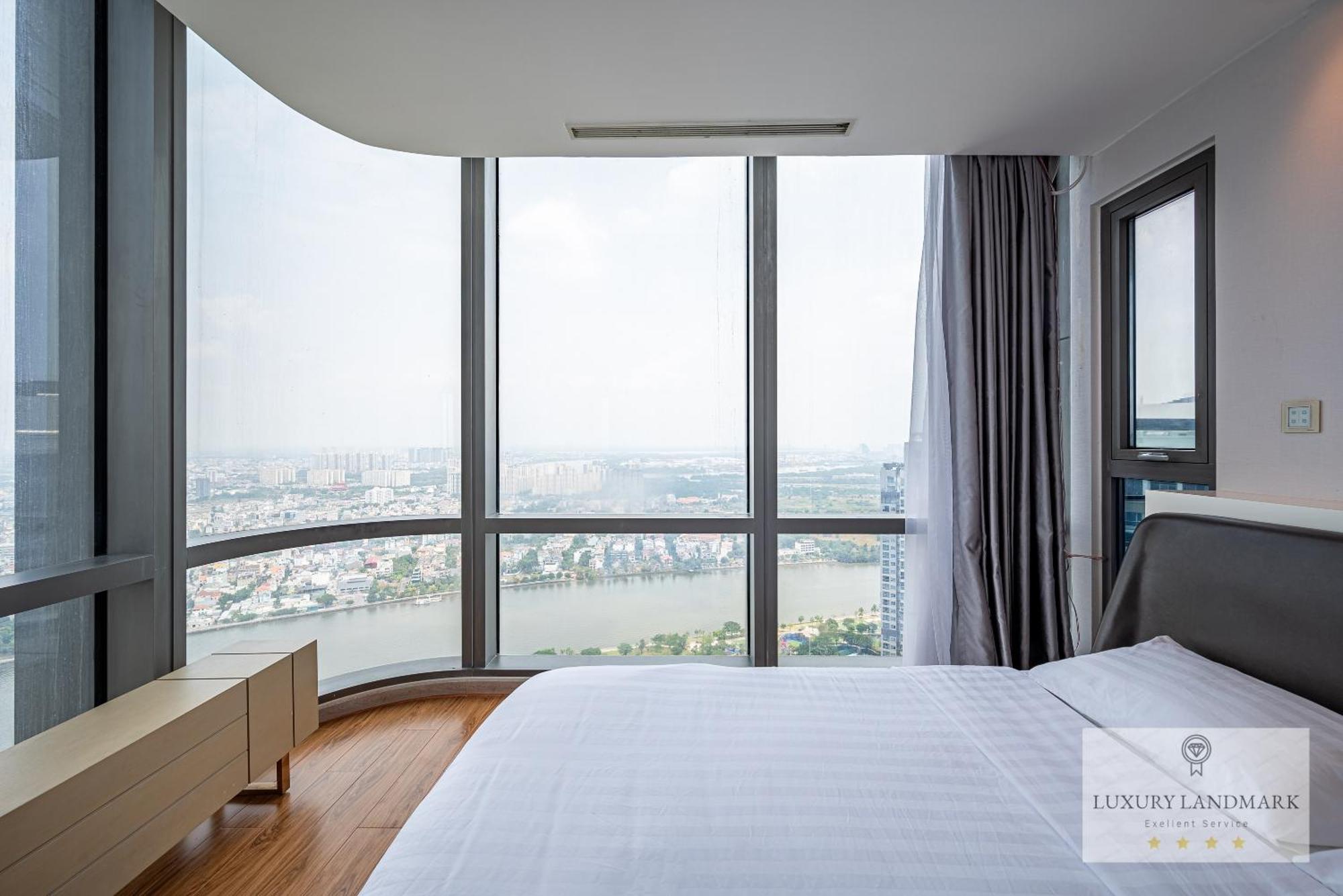 The Signature Landmark 81 - Vinhomes Central Binh Thanh 4* TP. Hồ Chí Minh